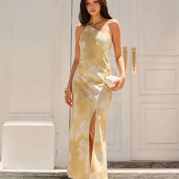 Commense Apricot Floral Print High Slit Dress
Size M NWT$36 - Picture 4 of 8